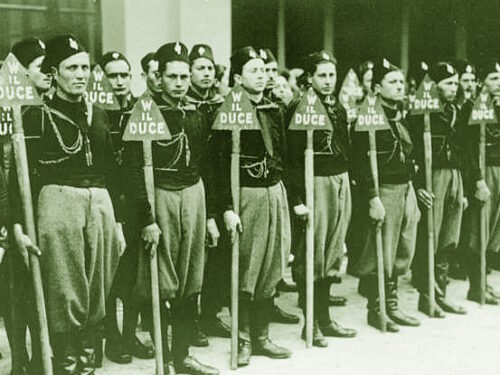 Luglio 1934, le camicie nere di Foligno si fanno onore ai “premilitari”